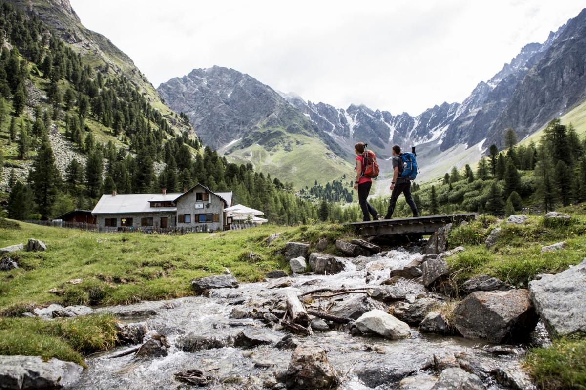 Aktivhotel Feichtner Hof Kaunertal Buitenkant foto