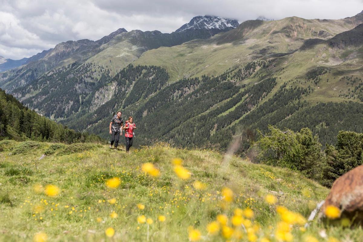 Aktivhotel Feichtner Hof Kaunertal Buitenkant foto