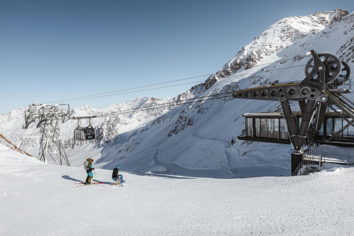 Aktivhotel Feichtner Hof Kaunertal Buitenkant foto